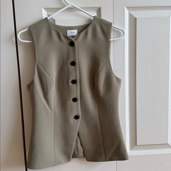 Wilfred Tops - Aritzia Wilfred Regal Vest in Sundried Olive - Crepette